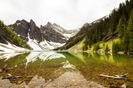 Canada occidentale tra montagne altissime e foreste sconfinate